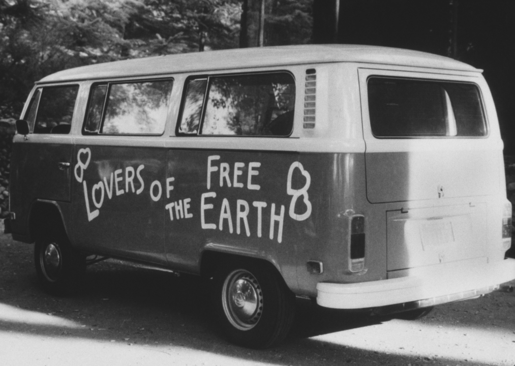 1976
